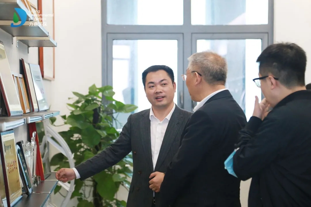 村鎮(zhèn)一體化污水處理設(shè)備（LD 型）”被鑒定為國(guó)內(nèi)領(lǐng)先水平！